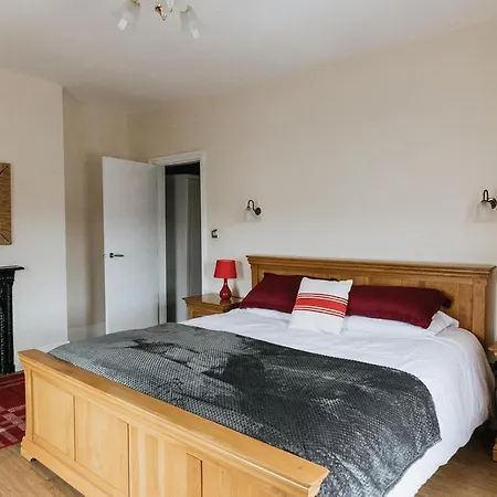Barwick - Spacious 2 Bed With 2 Floors Located In Scarborough, Great For Family Trips! * Scarborough