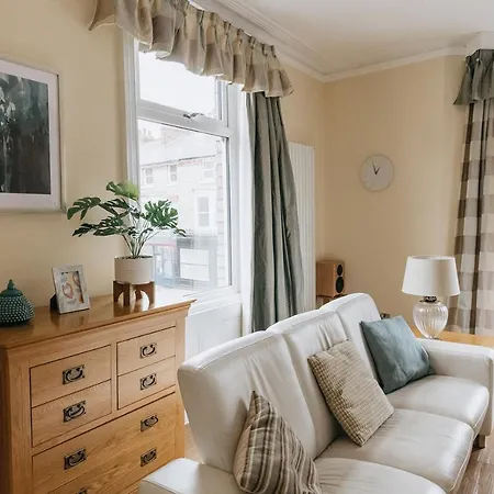 Barwick - Spacious 2 Bed With 2 Floors Located In Scarborough, Great For Family Trips! Apartament *